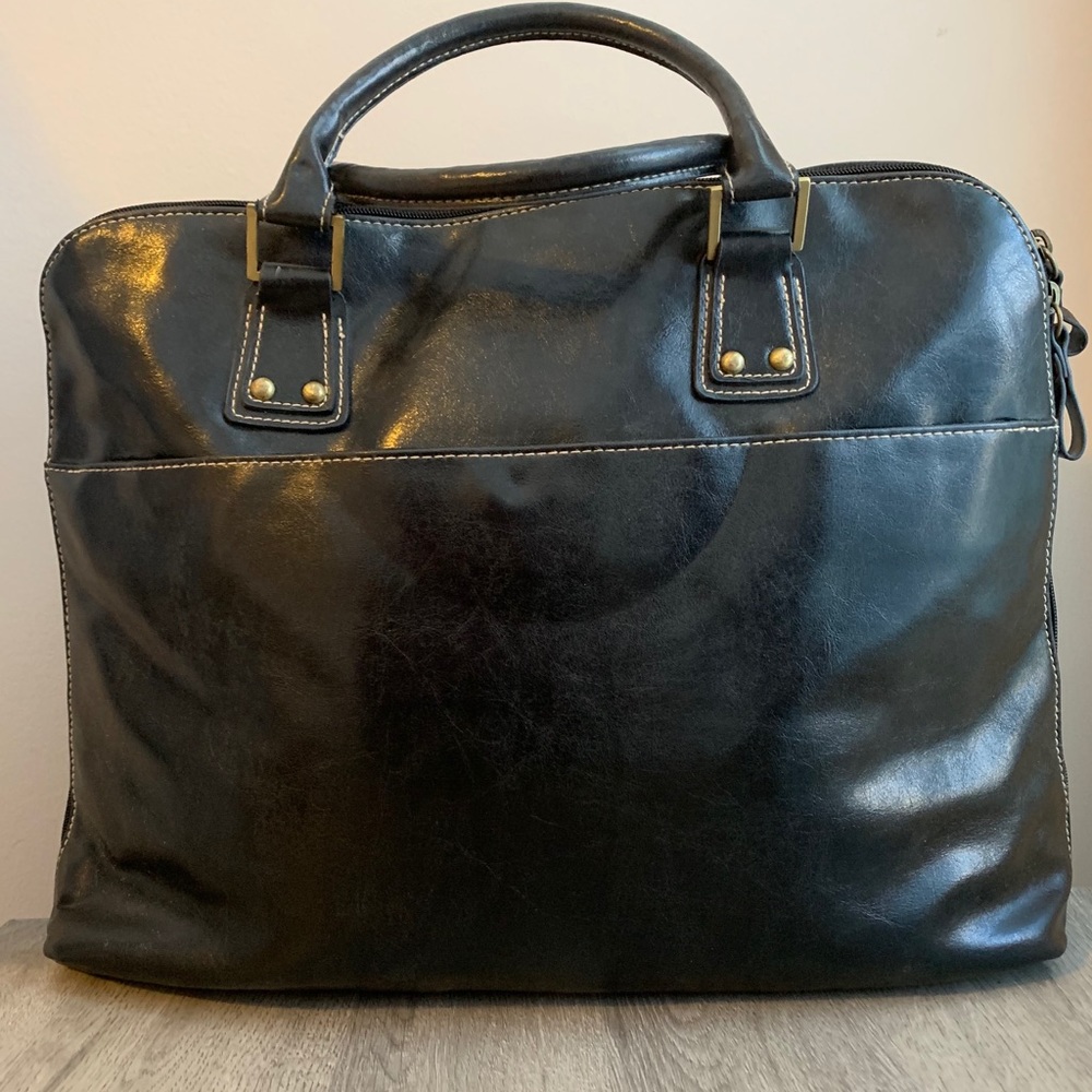 P12 Worthington black 100% vinyl laptop tote